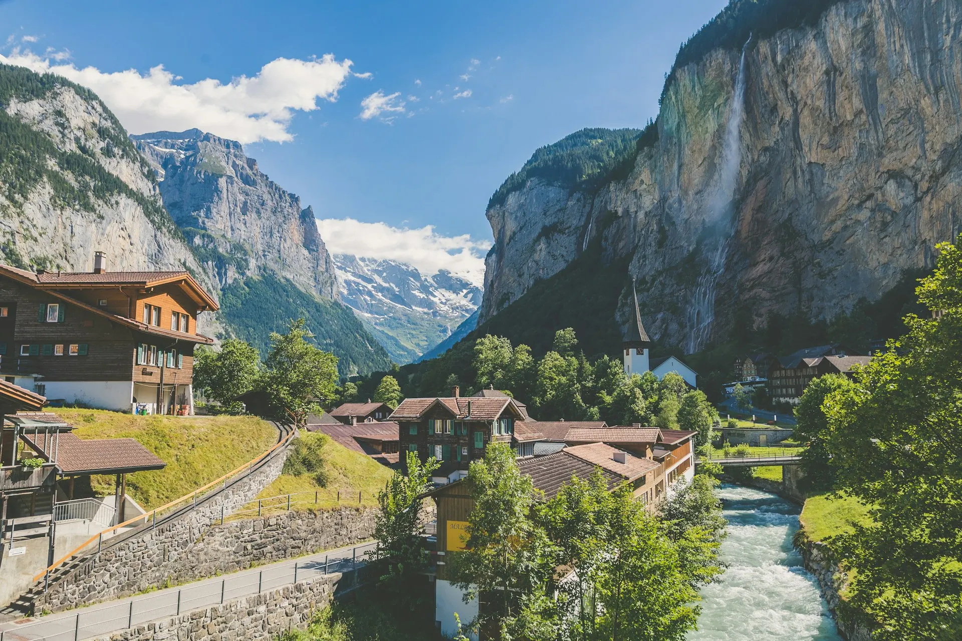Panorámica de los Alpes suizos