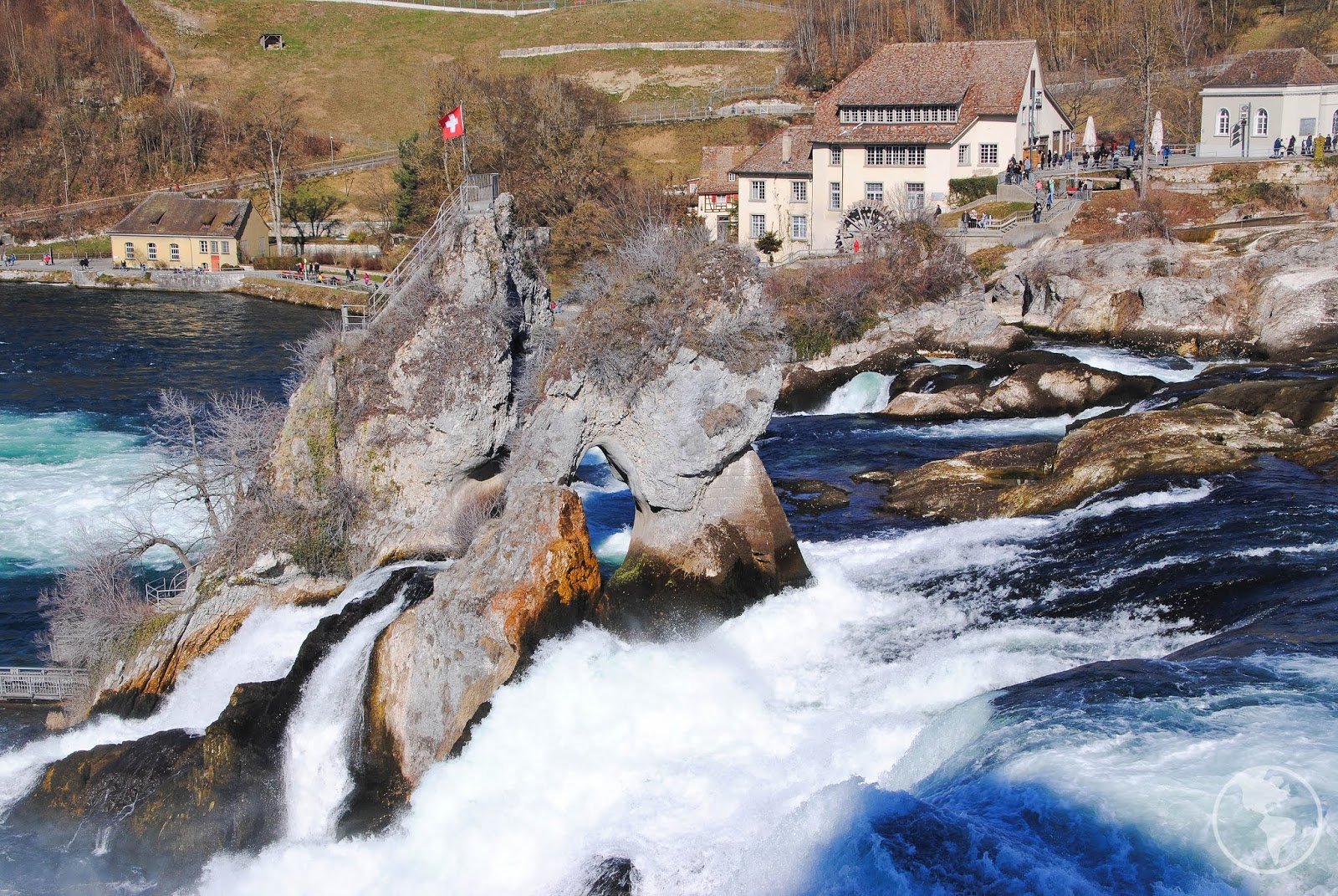 Schaffhausen Cataratas Rheinfall 4